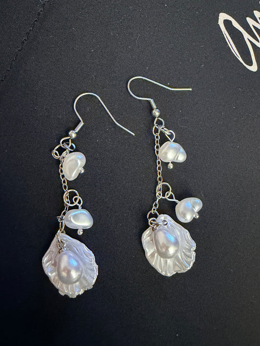 Boucles Minimalistes en Perles